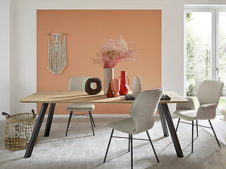 Esstisch Nica (NAEIB3), Massivholzplatte Asteiche geölt, Bootsform (3), Randausführung (5), Gestell (B), Metall pulverbeschichtet anthrazit (BP 100), ca. L 220, B 100, T 77 cm