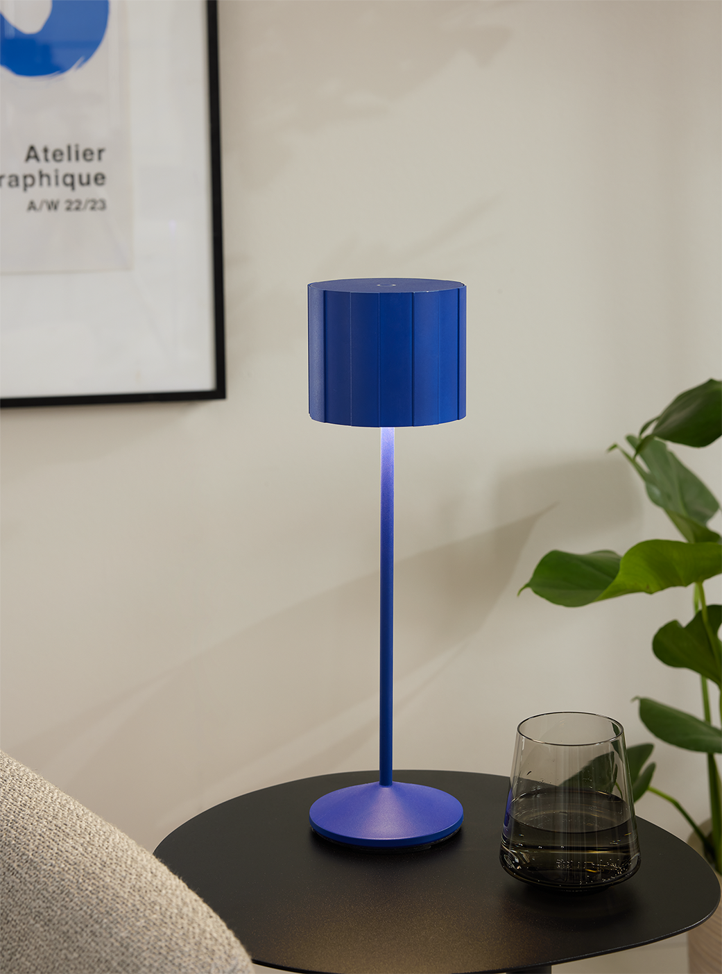 Tischleuchte MARISA Leuchten 2.0 in Fb. Blau von Musterring Tischleuchte MARISA Leuchten 2.0 in Fb. Blau von Musterring