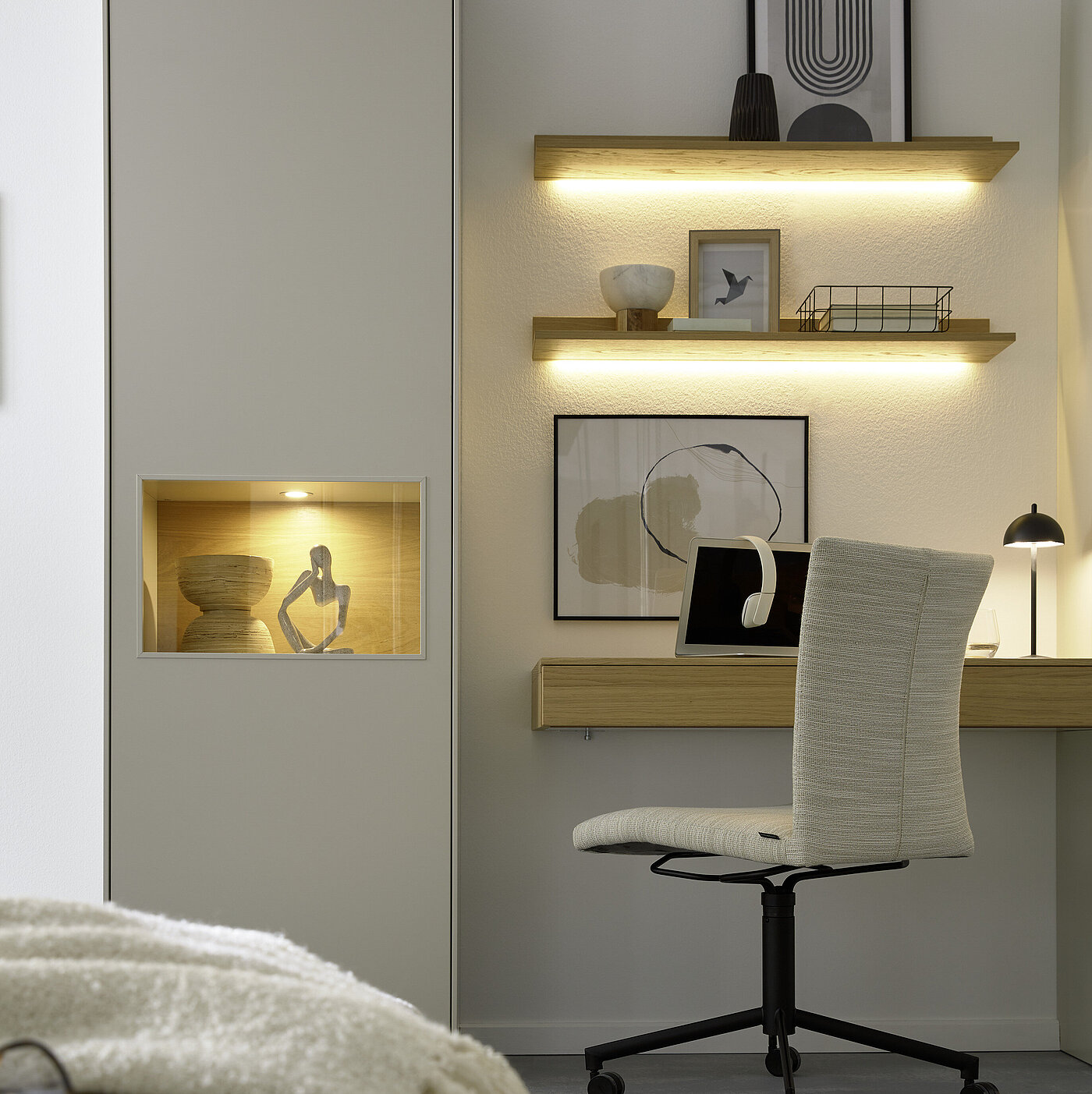 Vorschlag 73950, Lack seidengrau / Eiche sand, ca. B 256, H 233, T 50 cm 