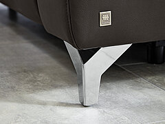 MR 370: Detail Eckgruppe, in Echtleder Bronco brown, (PG B), Metallfuß chrombeschichtetProduktkennzeichen Musterring