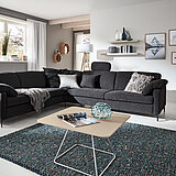 Sofa MR 2875: Eckgruppe, best. aus: Anreihsofa 2-sitzig, Armteil links (N80L), Spitzecke (E), ca. 94x94 cm, Anreihsofa 2-sitzig, AT rechts (N90R), Kopfstütze U92, ca. B 51, H 24, T 12 cm, 2 Seitenteilkissen U, 50x45 cm, diverse Kissenca. B 266 x 286, H 82, SH 44, T 91 cm, Stoff R66/28 marine (SK 10) (Nutzschicht: 85 % Polyester + 15 % Nylon Grundschicht 100 % Polyester) Fuß FC3 M99 schwarz, Seitenteil SI, Breite 12 cm