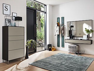 Kara-Frame-Dielen: Schuhschrank 78601KRca. B 77, H 138, T 40 cmEiche graphit/Lack platingrau