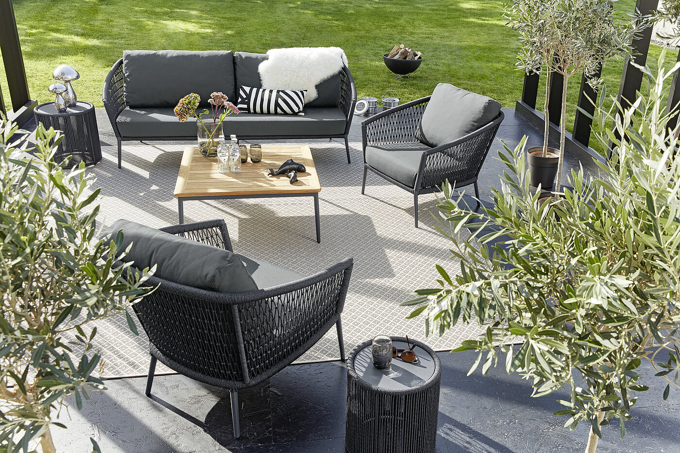 Lounge-Möbel FREILICHT IBIZA | Musterring Sessel G 959-100-140 (Ibiza), ca. B 85, H 75, SH 42, T 86, ST 49 cm, Kordelflechtung graru, geknotet, Sitz mit Gurtfederung, Polster Bezugsstoff Praia 090 / Quick Dry Foam, Gestell: Aluminium pulverbeschichtet anthrazit
