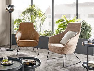 Medium armchair, approx. W 71, H 99, SH 45, D 83, SD 53 cm, Nappa leather; colour: 03 cognac (PG 25), metal runner S7, black, matt
