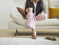 Ecksofa MR 2795, Detailbild der Kufen