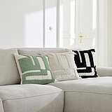 Musterring Heimtextilien: Kissen Slow, (71280-090-45-45), Fb. grün (100 % Polyester), gewebt, VS: bestickt, einfarbiger NeedlePunch mit grafischem Muster, RS: einfarbig, ca. L 45, B 45 cm, ohne Füllung;Kissen Slow, (71280-030-45-45), Fb. offwhite (100 % Polyester), gewebt, VS: bestickt, einfarbiger NeedlePunch mit grafischem Muster, RS: einfarbig, ca. L 45, B 45 cm, ohne Füllung;Kissen Slow, (71280-002-45-45), Fb. schwarz (100 % Polyester), gewebt, VS: bestickt, einfarbiger NeedlePunch mit grafischem Muster, RS: einfarbig, ca. L 45, B 45 cm, ohne Füllung