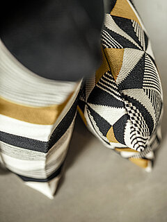 Musterring Heimtextilien Kissen Stripe in Fb. Schwarz, Gelb und Beige von Musterring