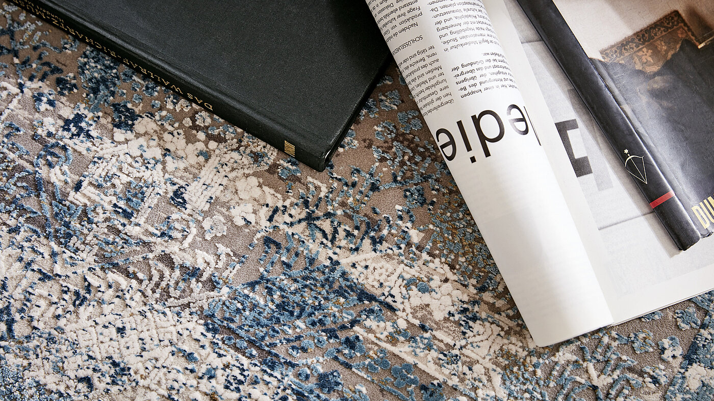 Detail Teppich Apollo, Fb. 822 grau-blau, 70 % Viskose, 30 % Polyacryl