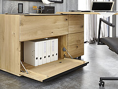 Puerto: Verwandlungs-Sideboard 152 282, ca. B 182, H 76, T 60 cm, ausgeschwenkt: T 228 cm, Eiche massiv, bianco