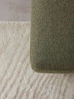 Sofa des Modells MR 310 in Farbe Grün
Stoff Bari turtle (PG 2/6)